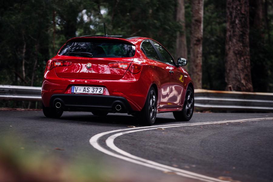  Alfa Romeo Giulietta Quadrifoglio Verde (940) 2015 года  (AU) (фото 22 из 24)